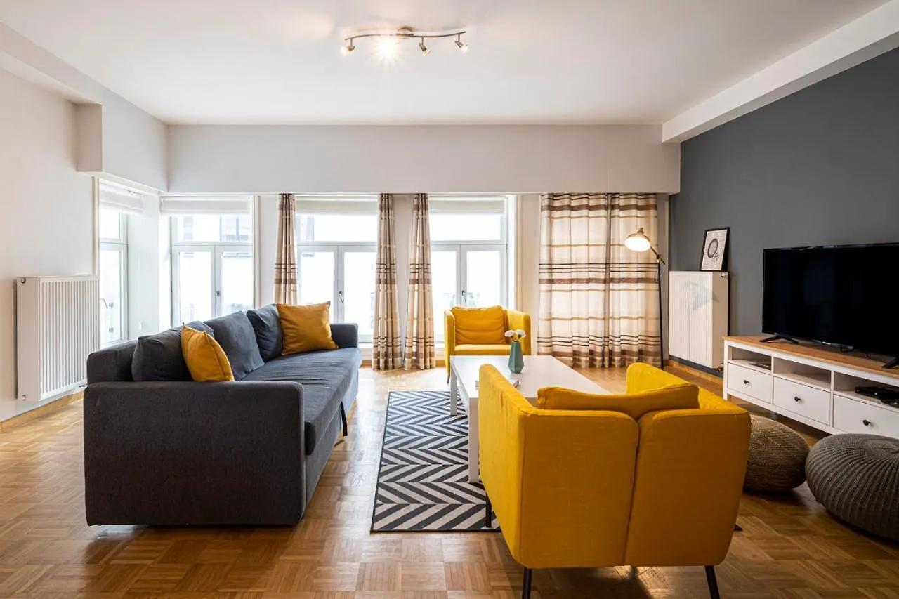 Smartflats - Central Ghent Apartment