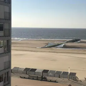 Apartment Residentie Paola, Ostende